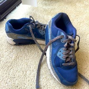 NIKE Air Max in blue size US5Y